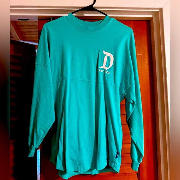 Disney Tops - Disneyland spirit jersey. XS​